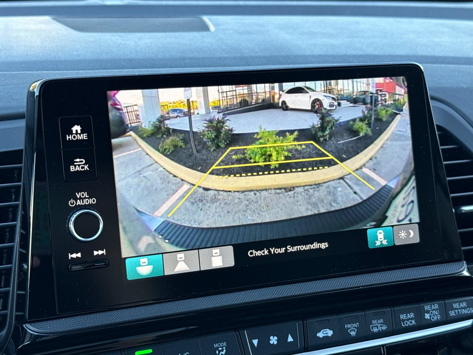 Used 2025 Honda Odyssey EX-L image 22