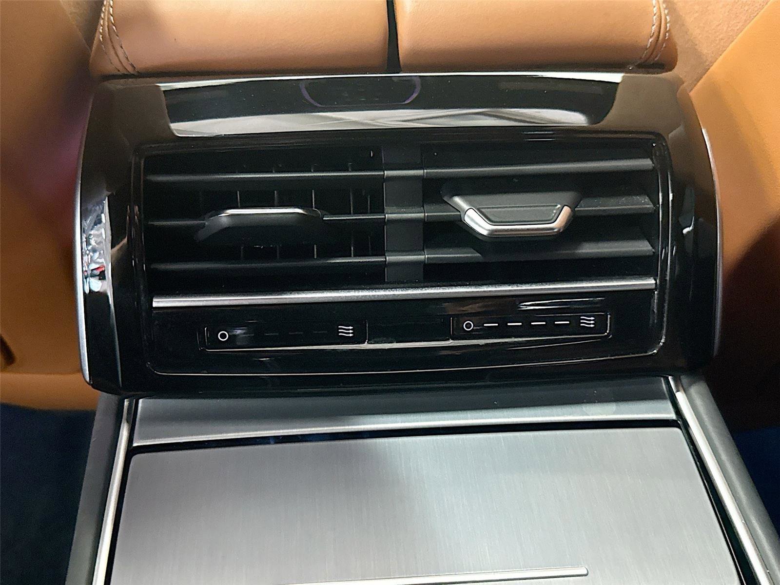 Certified 2023 Audi S8 AWD/4WD image 28