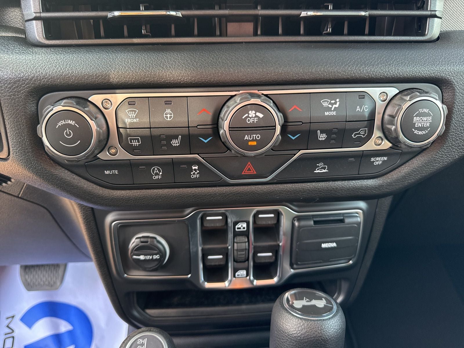 New 2026 Jeep Wrangler Unlimited Sport AWD/4WD image 15