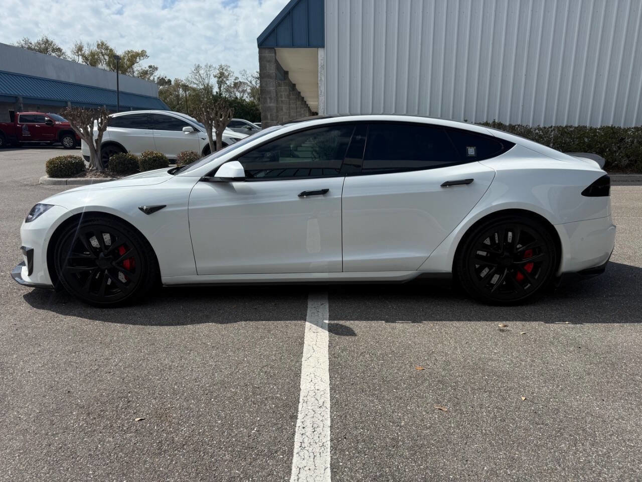 Used 2021 Tesla Model S Plaid image 3