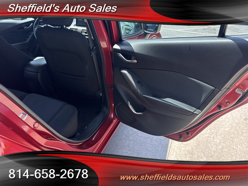 Used 2015 MAZDA MAZDA3 i Sport FWD image 33