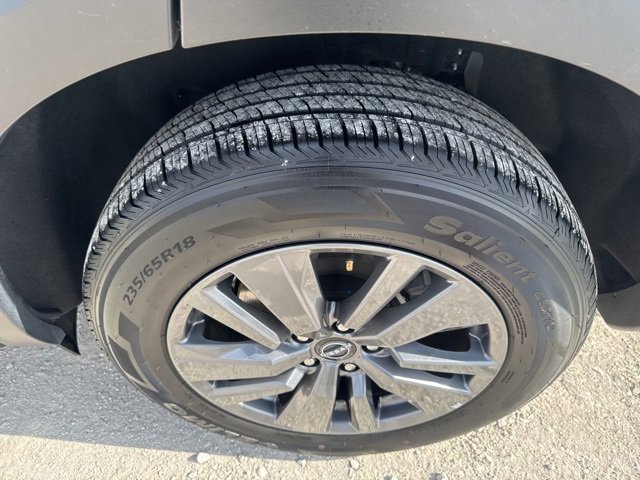 Used 2024 Nissan Pathfinder SV image 25