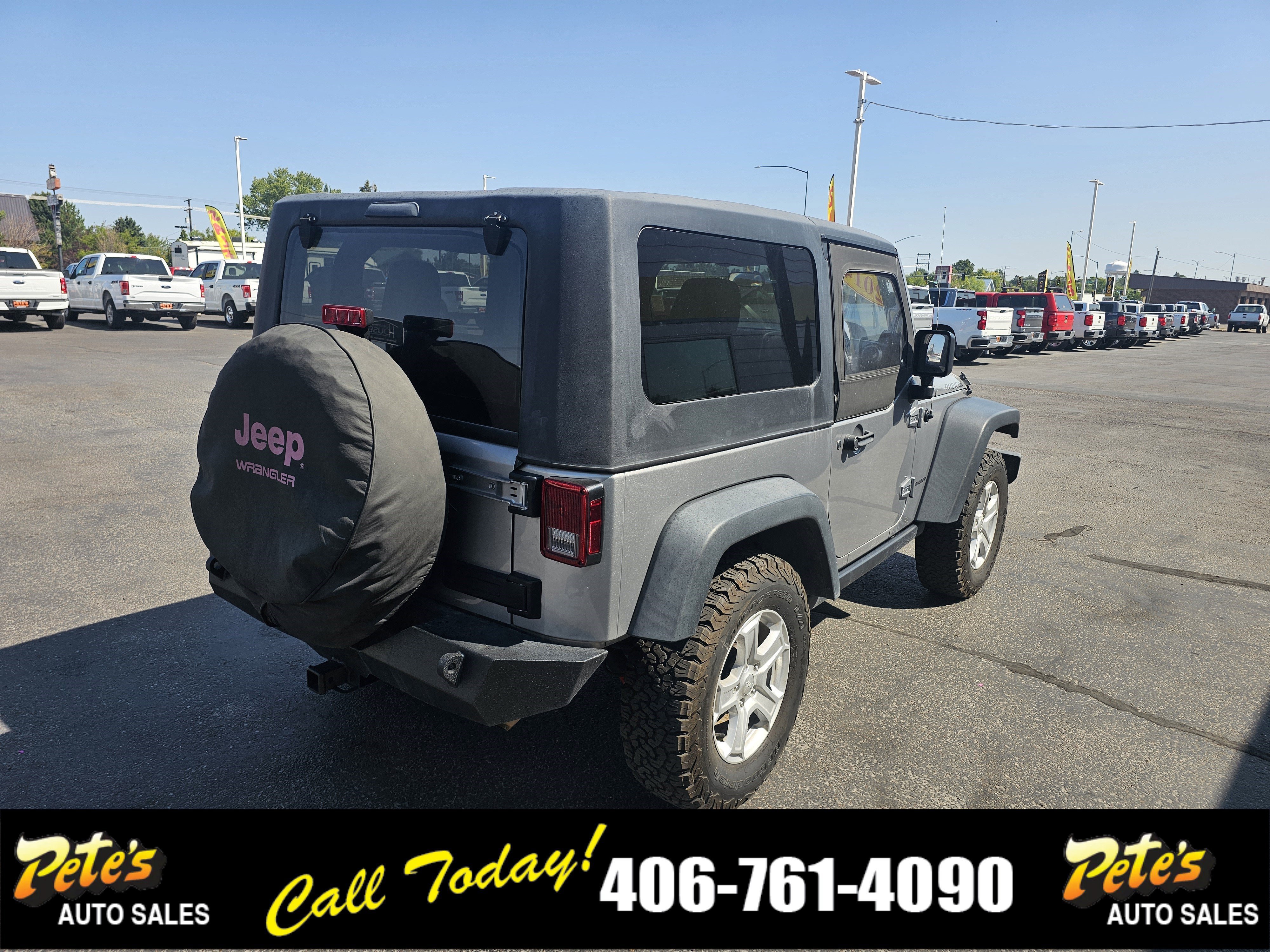 Used 2014 Jeep Wrangler Rubicon w/ Connectivity Group AWD/4WD image 4