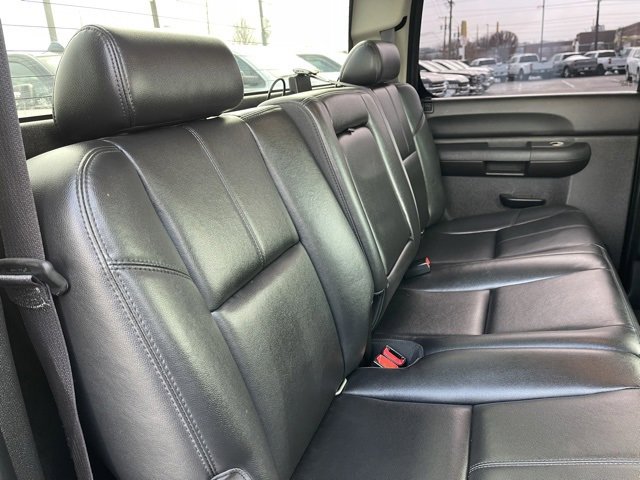 Used 2013 Chevrolet Silverado 2500 LT w/ Interior Plus Package image 10
