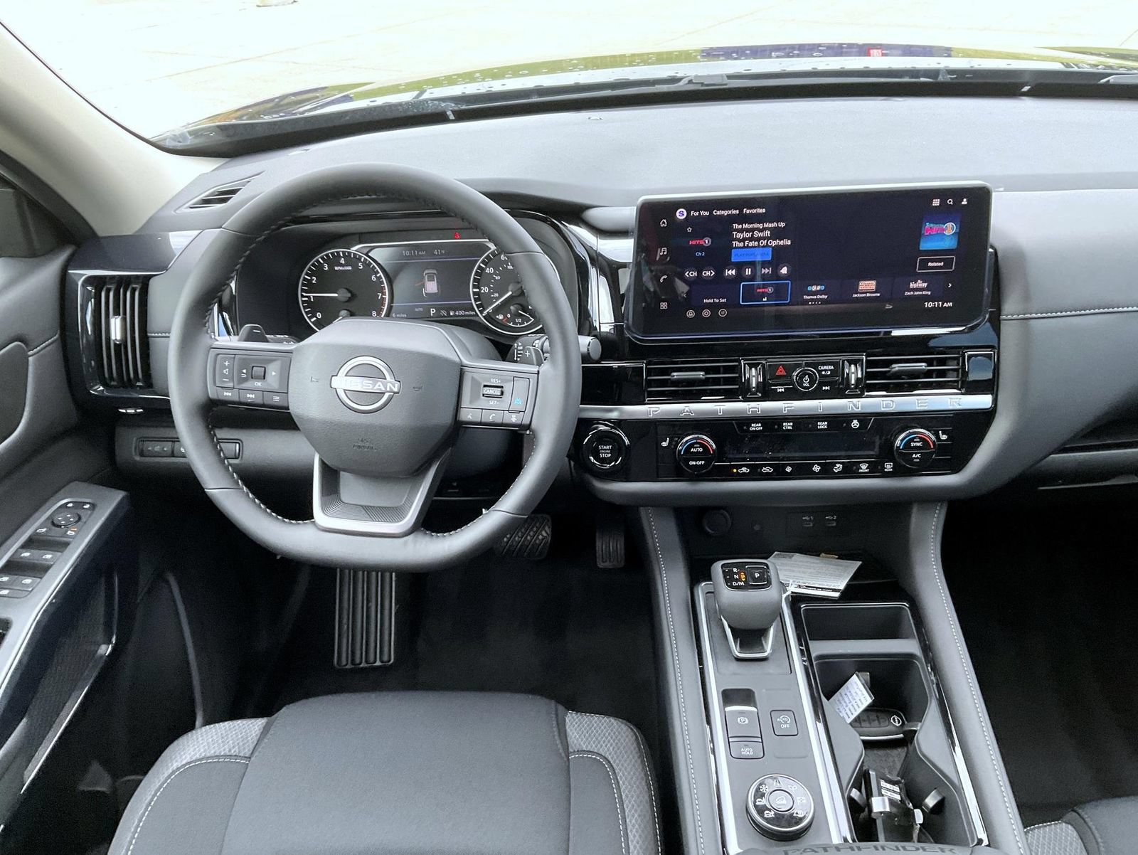 New 2026 Nissan Pathfinder SV w/ SV Premium Package AWD/4WD image 14
