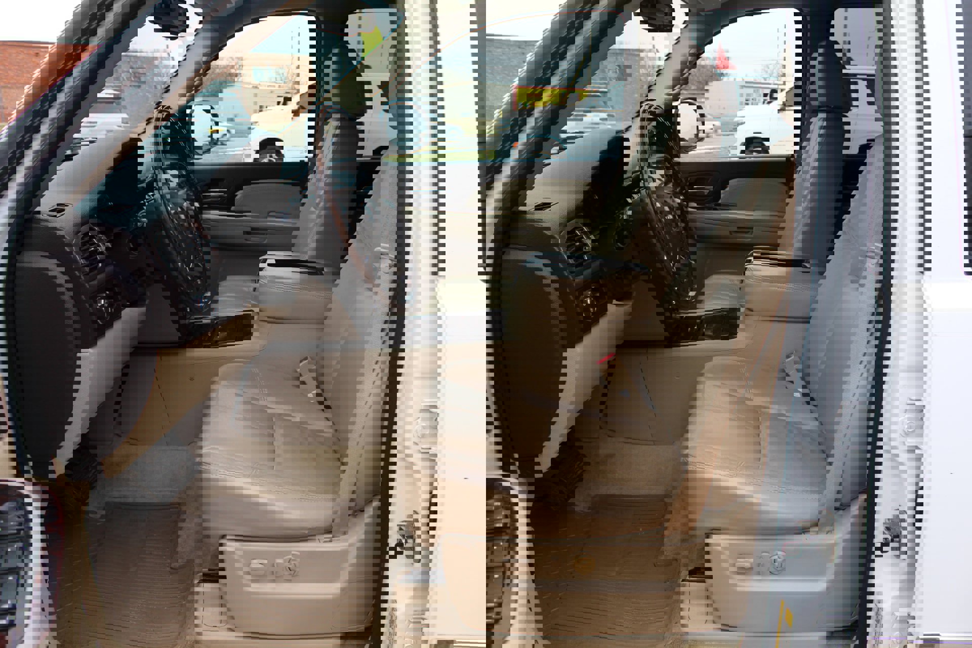 Used 2007 GMC Yukon Denali image 37