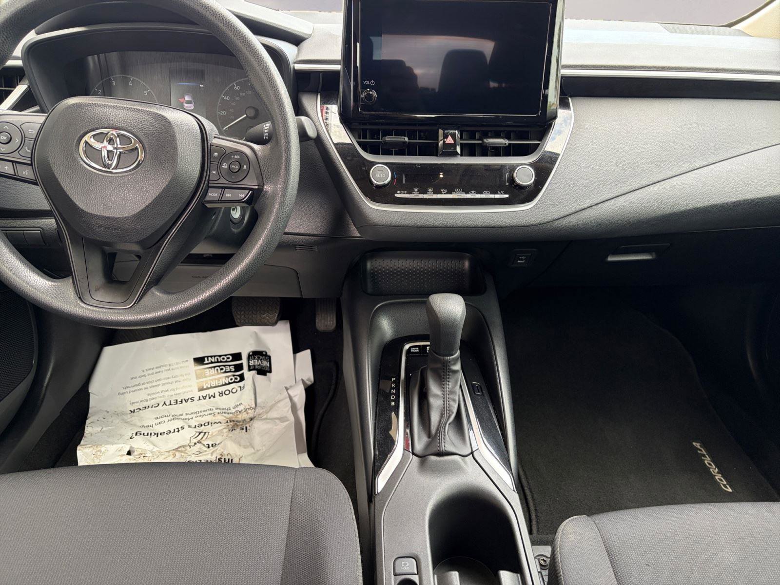 Used 2024 Toyota Corolla LE image 11