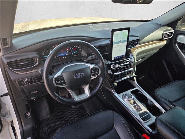 Used 2023 Ford Explorer Limited w/ Limited Technology Package RWD image 13