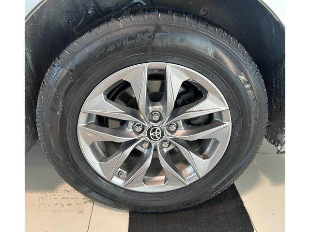 Used 2024 Toyota Sienna XLE FWD image 13