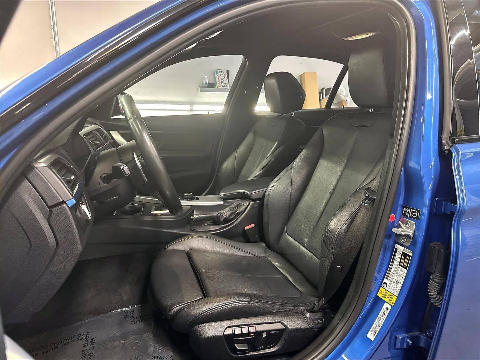 Used 2013 BMW 328i Sedan RWD image 24