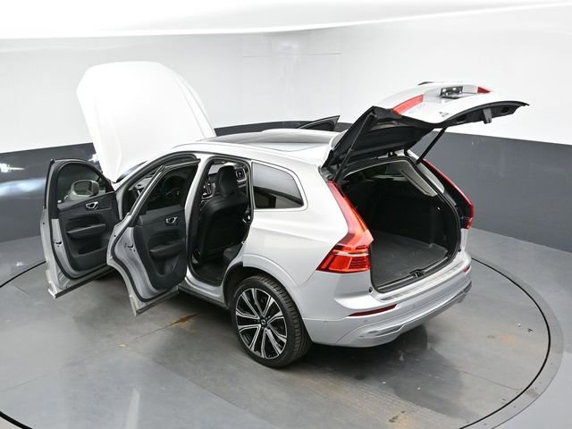 Used 2023 Volvo XC60 B6 Ultimate w/ Protection Package Premier image 51