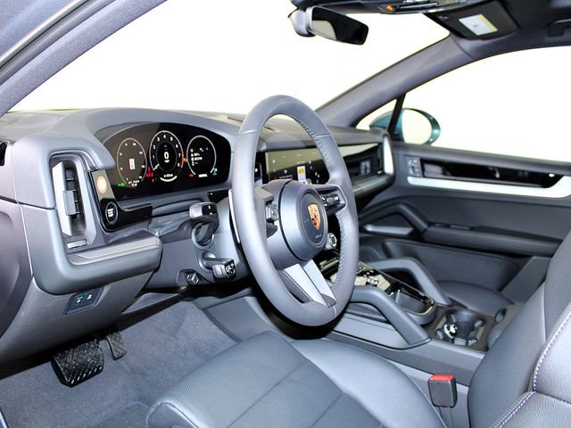 New 2026 Porsche Cayenne AWD/4WD image 4