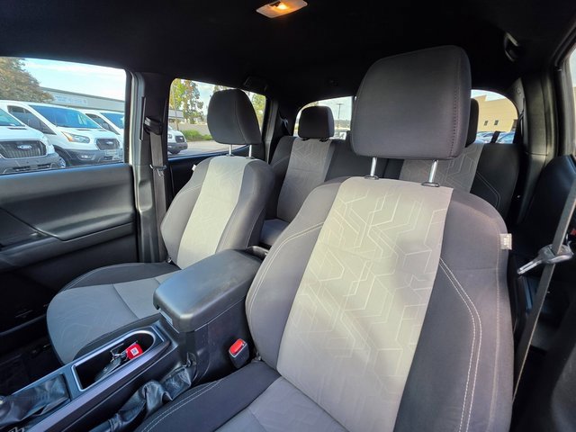 Used 2023 Toyota Tacoma TRD Off-Road image 17