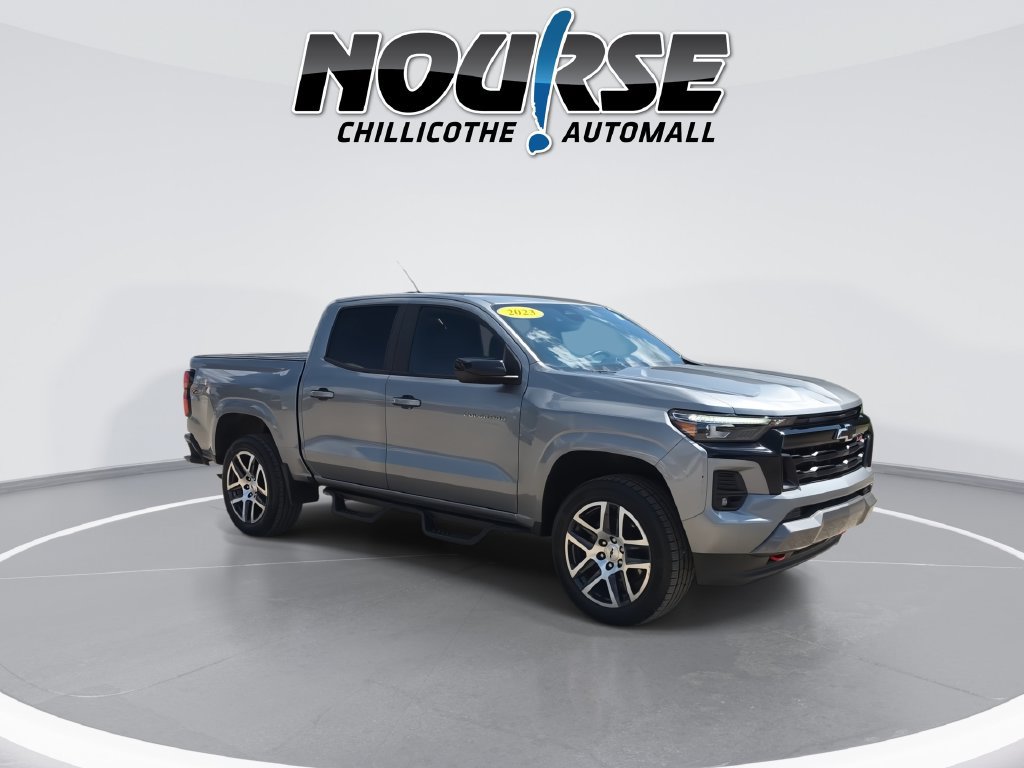 Used 2023 Chevrolet Colorado Z71 AWD/4WD image 2
