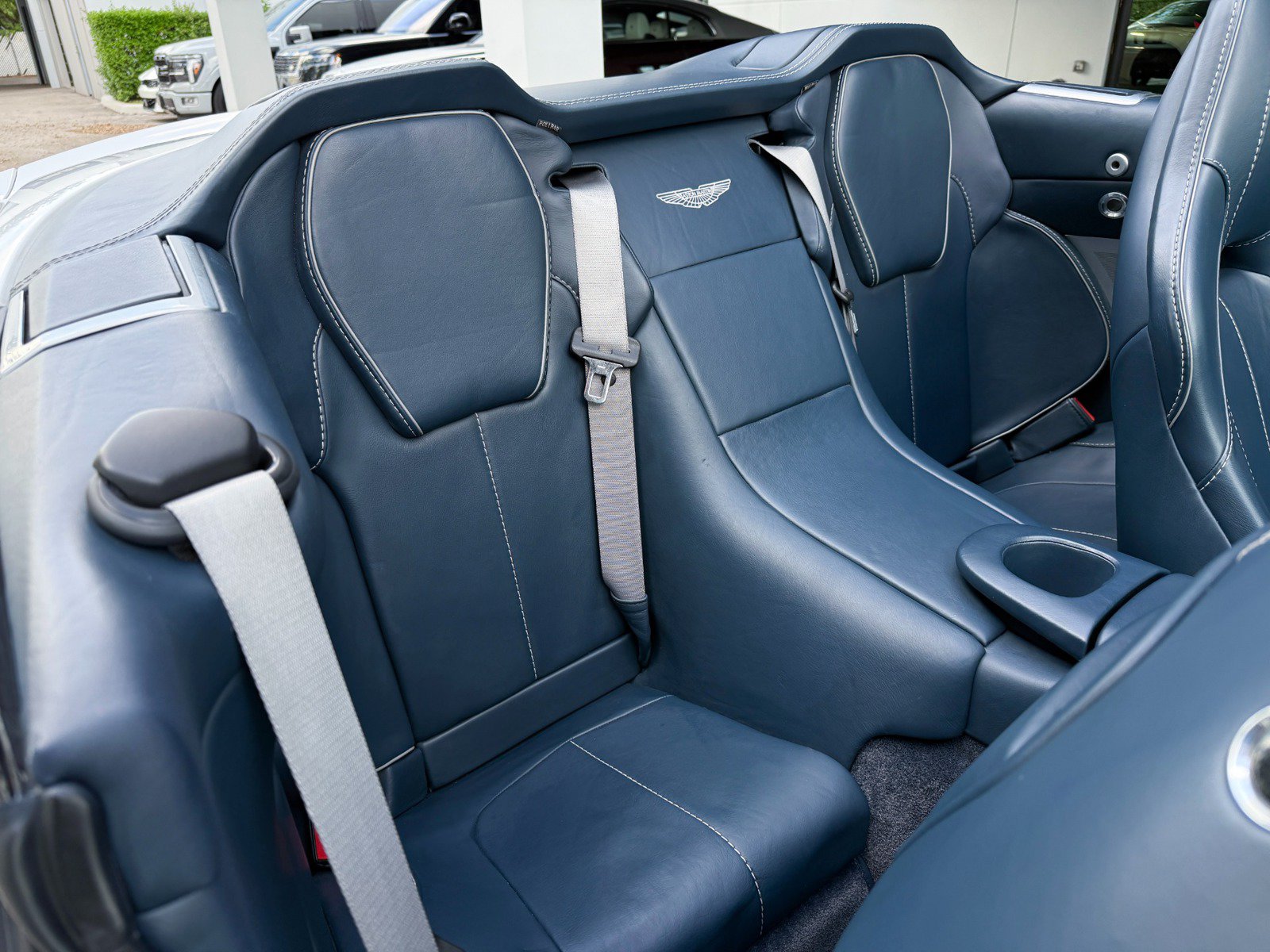Used 2014 Aston Martin Vanquish Volante RWD image 34