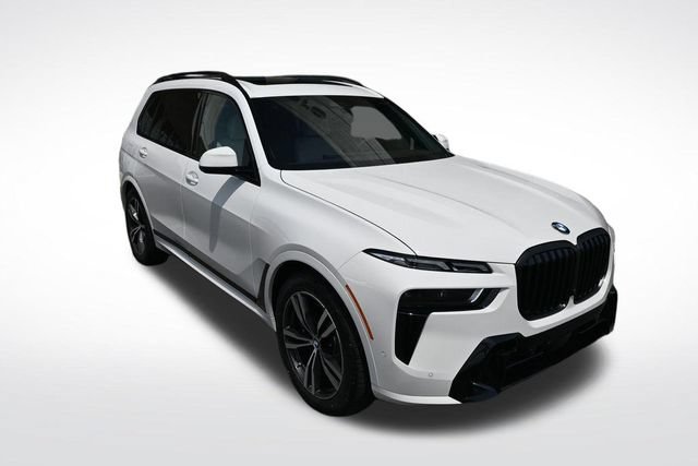 New 2027 BMW X7 xDrive40i w/ M Sport Package AWD/4WD image 2
