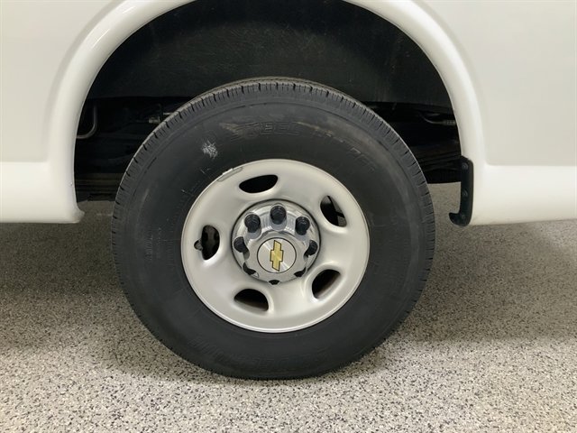 Used 2024 Chevrolet Express 3500 LT w/ LT Preferred Equipment Group image 11