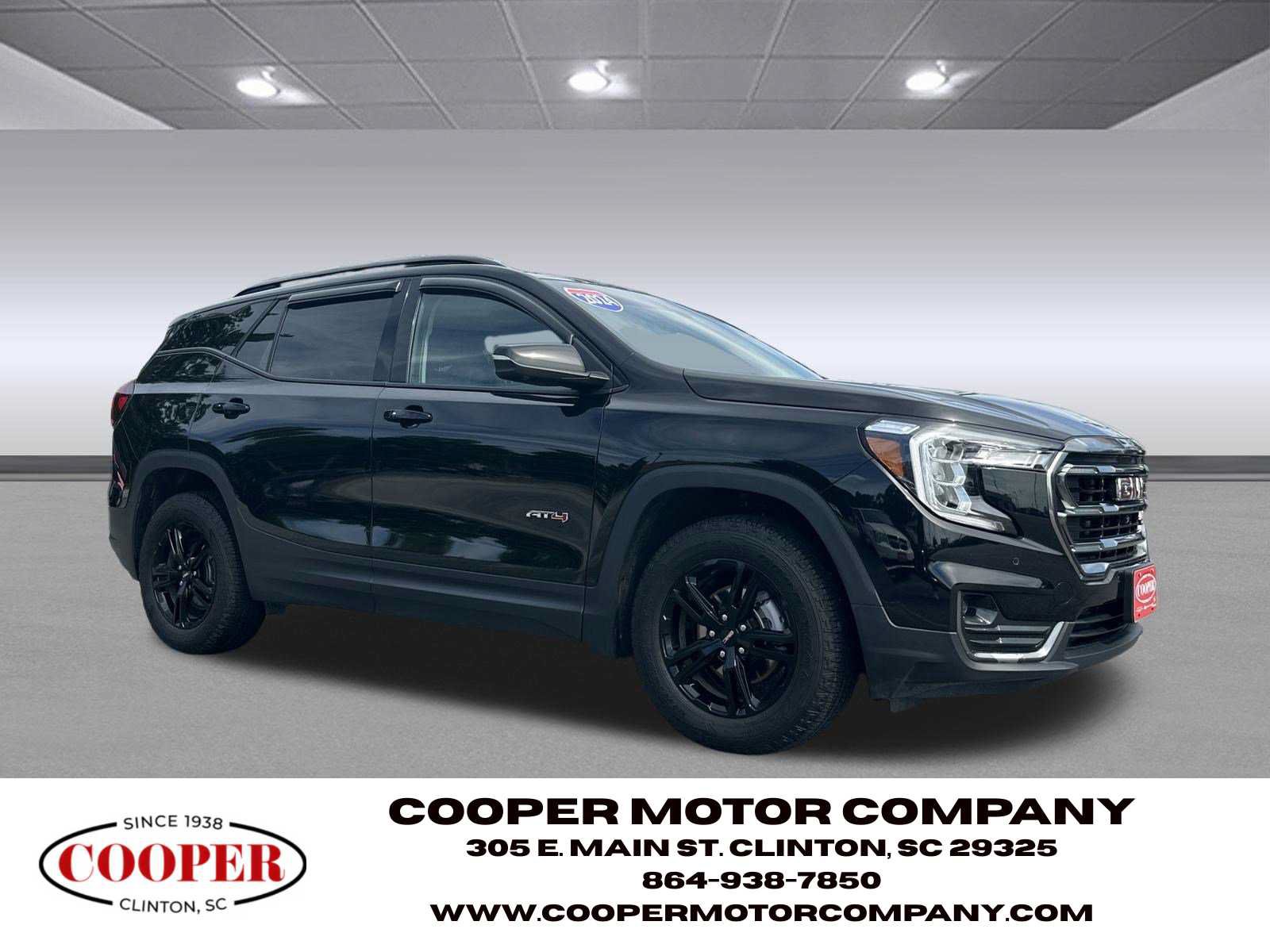 Used 2024 GMC Terrain AT4 w/ Tech Package AWD/4WD image 7