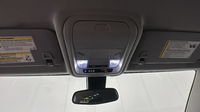 Used 2020 GMC Terrain SLE w/ Driver Convenience Package AWD/4WD image 24