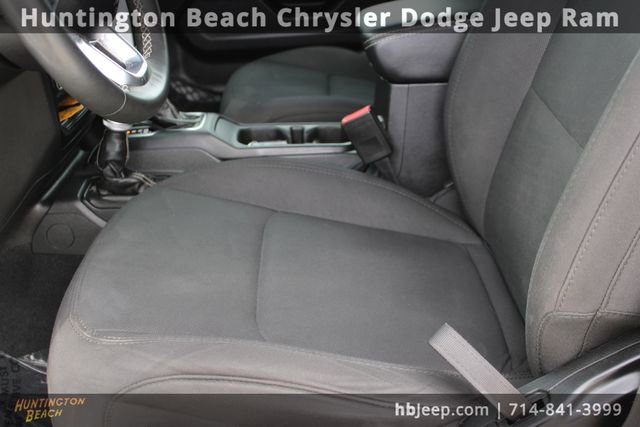 Used 2023 Jeep Wrangler Sahara image 33