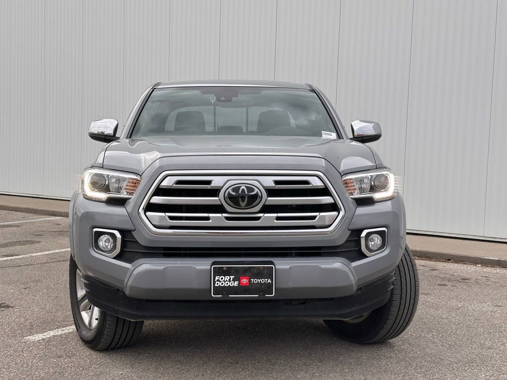 Used 2018 Toyota Tacoma Limited image 7