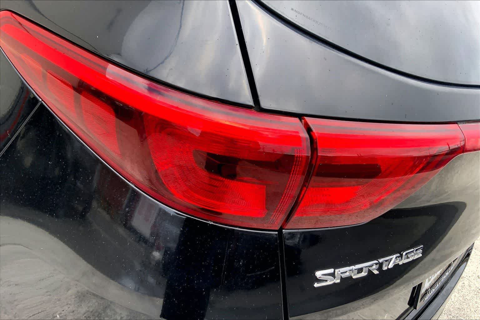 Used 2019 Kia Sportage EX FWD image 32