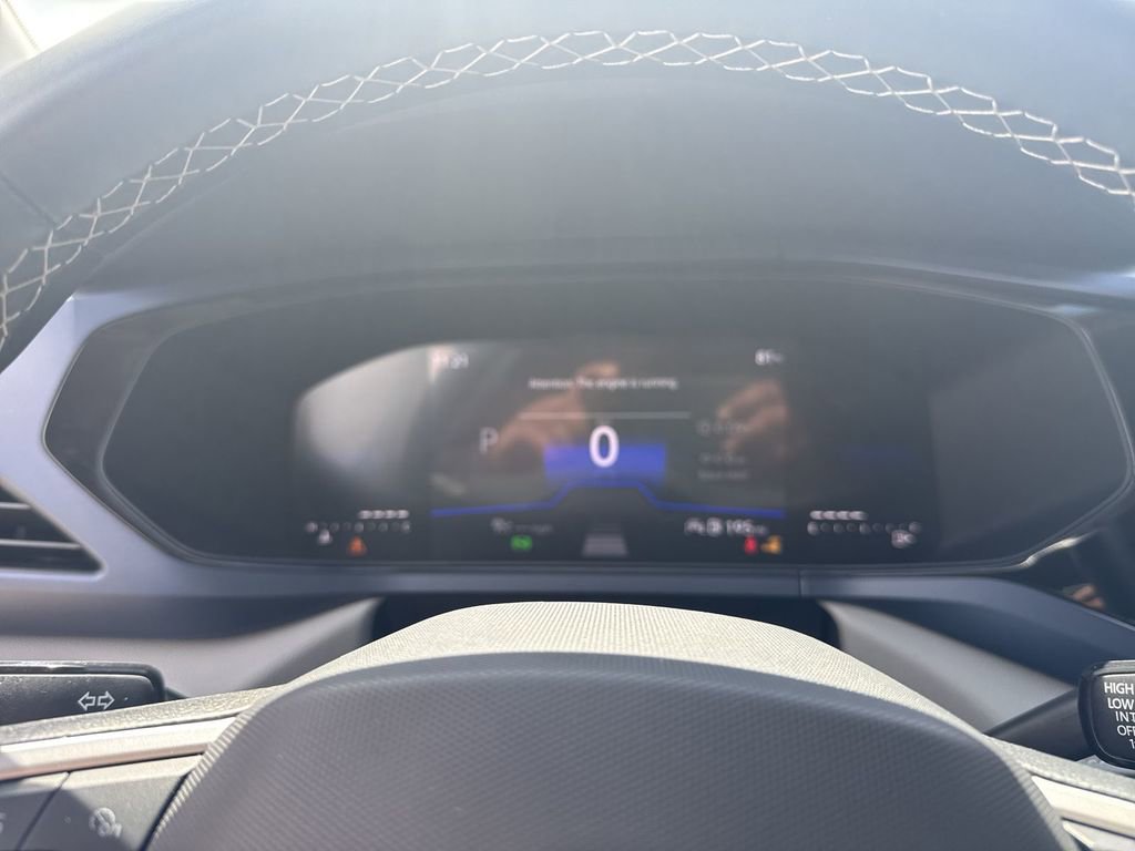 Used 2024 Volkswagen Taos SE FWD image 21