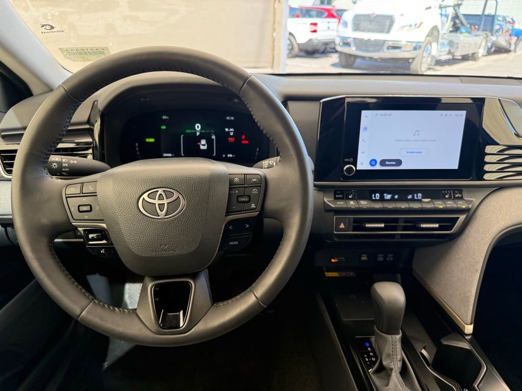 Used 2025 Toyota Camry LE w/ Convenience Package AWD/4WD image 31