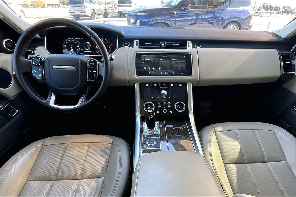 Used 2018 Land Rover Range Rover Sport HSE image 18