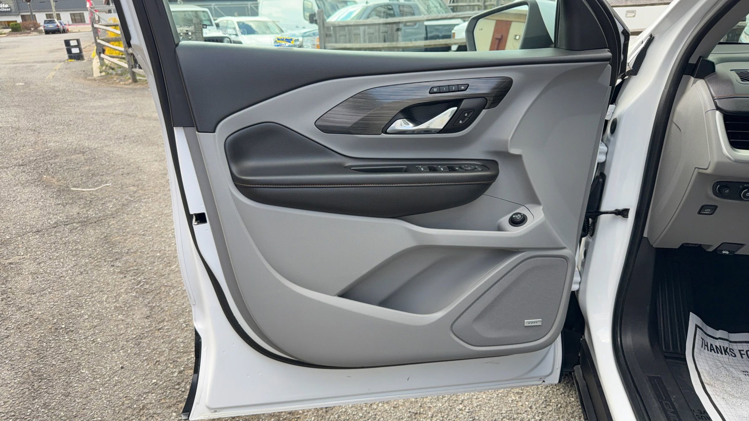 Used 2018 GMC Terrain SLT w/ Infotainment Package II image 13