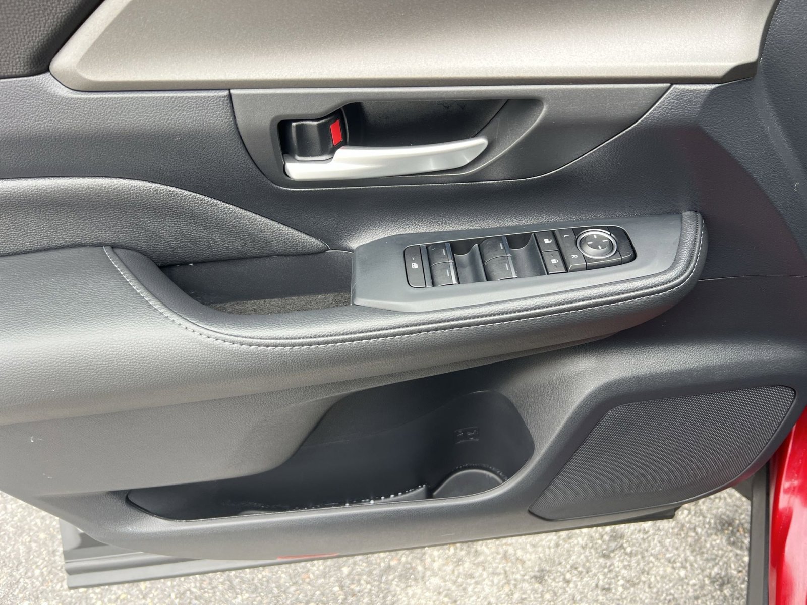 Used 2026 Toyota Grand Highlander XLE image 15