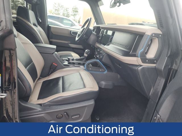 Used 2023 Ford Bronco Wildtrak image 16
