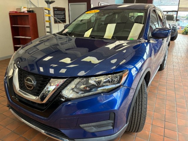 Used 2020 Nissan Rogue S AWD/4WD image 6