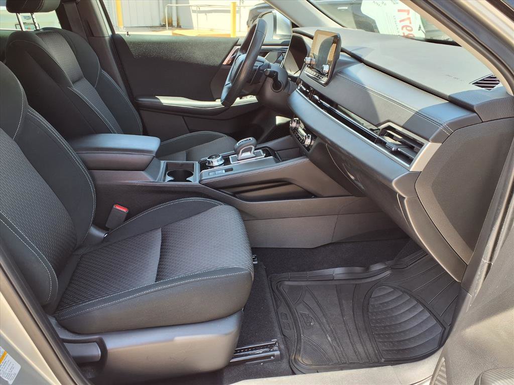 Used 2022 Mitsubishi Outlander ES image 9