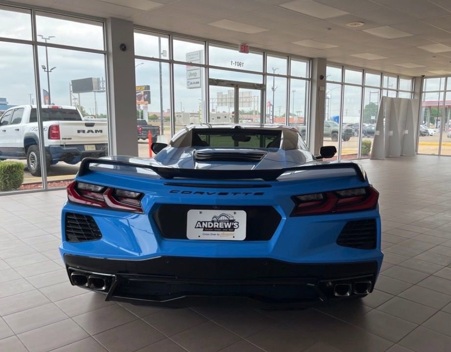 Used 2020 Chevrolet Corvette Stingray Preferred Conv w/ 2LT Preferred Equipment Group RWD image 8