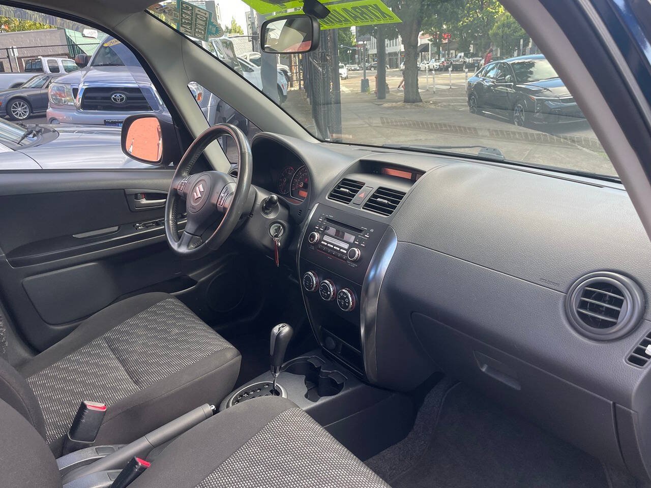 Used 2008 Suzuki SX4 AWD Hatchback image 25