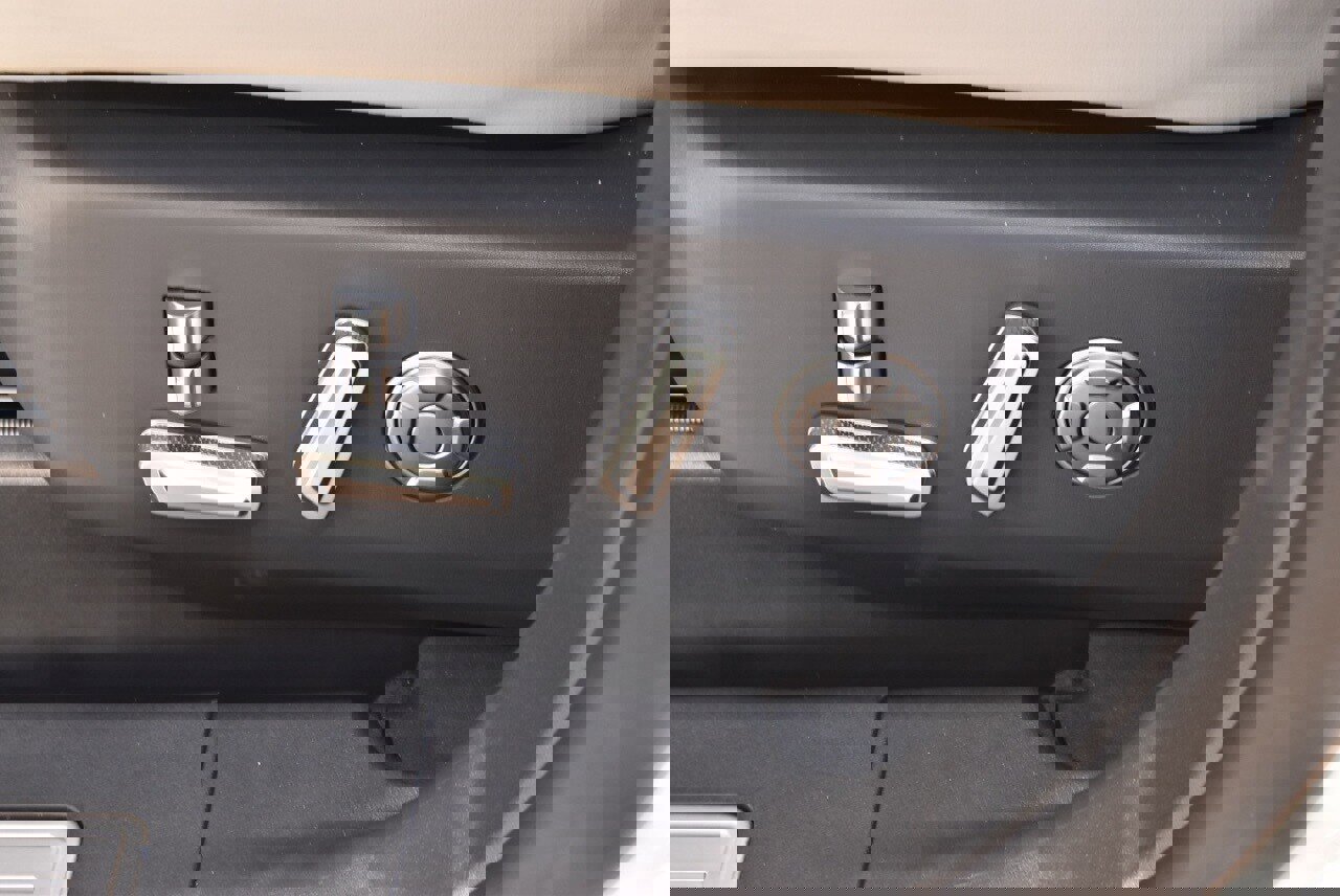 Certified 2026 Lincoln Nautilus Reserve image 37