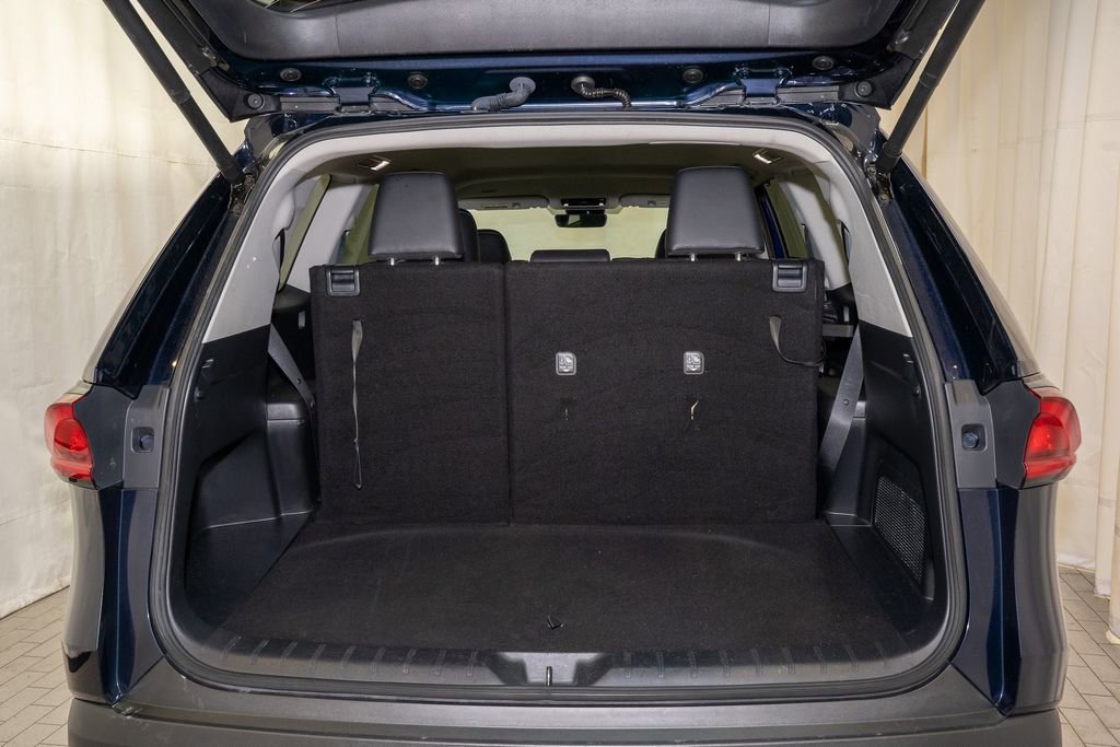 Used 2025 Toyota Grand Highlander FWD image 5