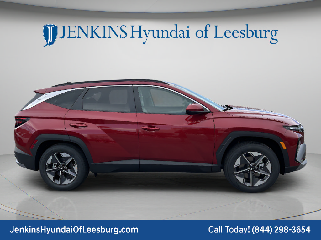 Certified 2025 Hyundai Tucson SEL FWD image 3