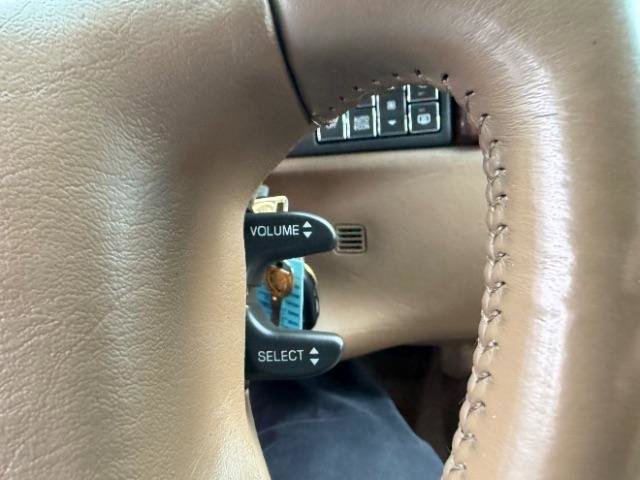 Used 1998 Cadillac De Ville FWD image 24