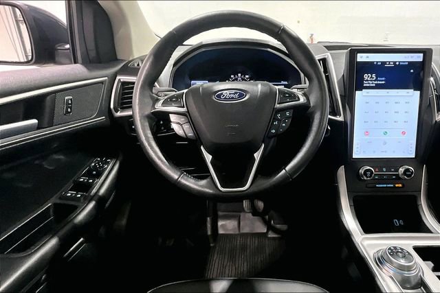 Used 2024 Ford Edge SEL w/ Convenience Package image 8