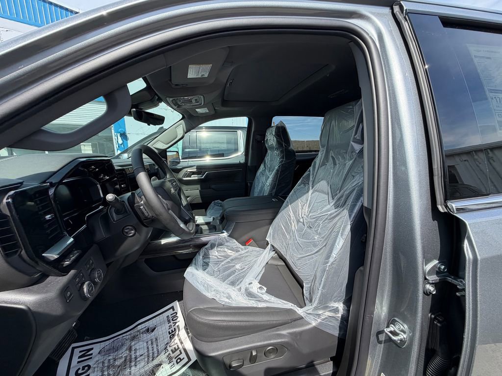 New 2026 Chevrolet Silverado 1500 LTZ AWD/4WD image 9