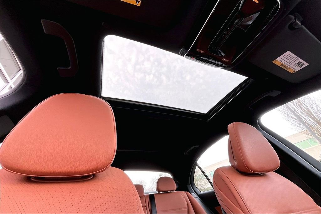 Certified 2023 Mercedes-Benz C 300 4MATIC Sedan image 17