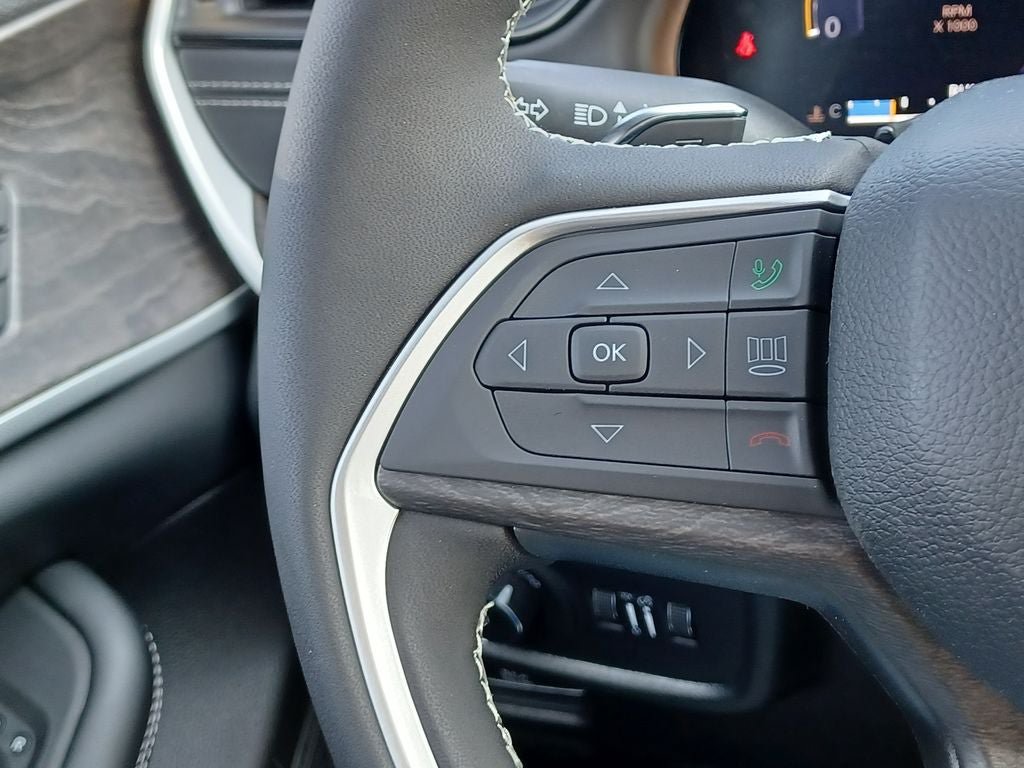 New 2026 Jeep Grand Cherokee L Limited AWD/4WD image 13