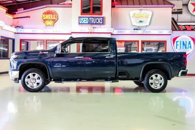 Used 2022 Chevrolet Silverado 3500 LTZ w/ LTZ Plus Package image 12