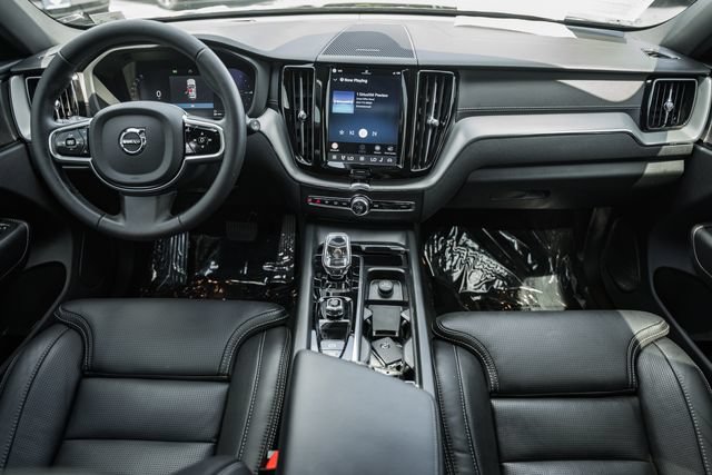 Certified 2024 Volvo XC60 T8 Ultimate w/ Protection Package Premier AWD/4WD image 20