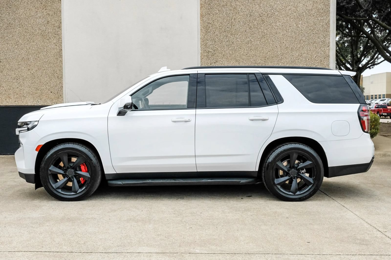 Used 2023 Chevrolet Tahoe RST w/ Luxury Package AWD/4WD image 15
