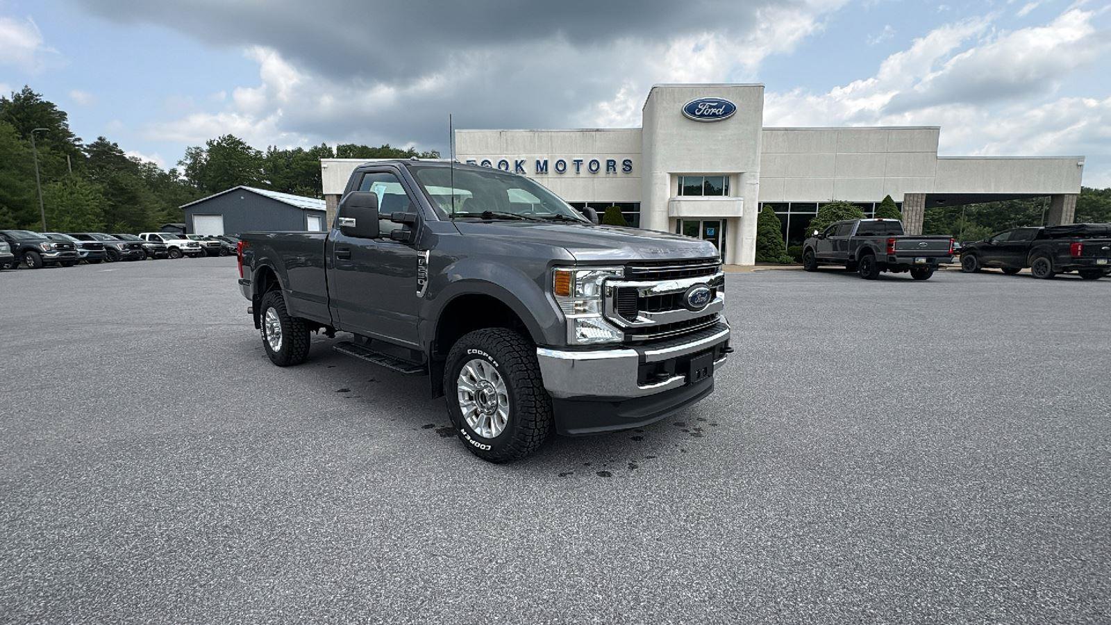 Certified 2022 Ford F250 XL w/ STX Appearance Package AWD/4WD image 2