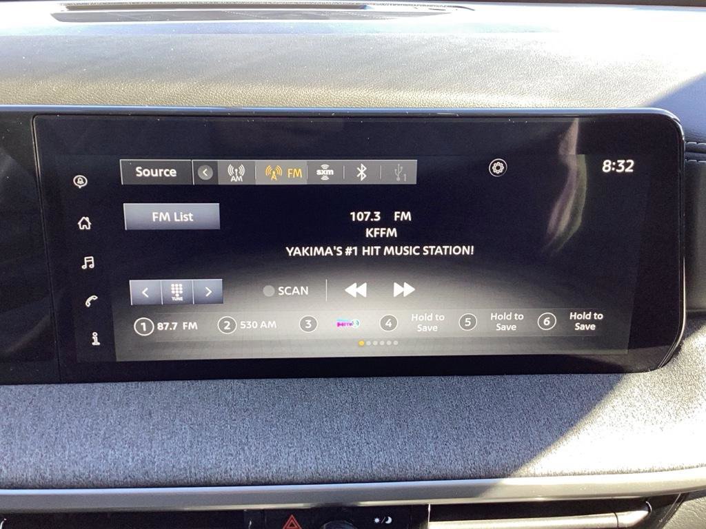 New 2025 Nissan Kicks SV w/ Charging Package image 18