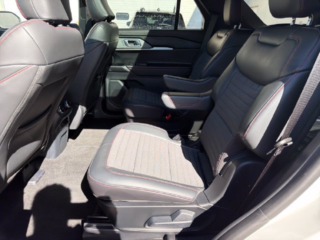New 2026 Ford Explorer ST-Line w/ ST-Line Street Pack AWD/4WD image 15